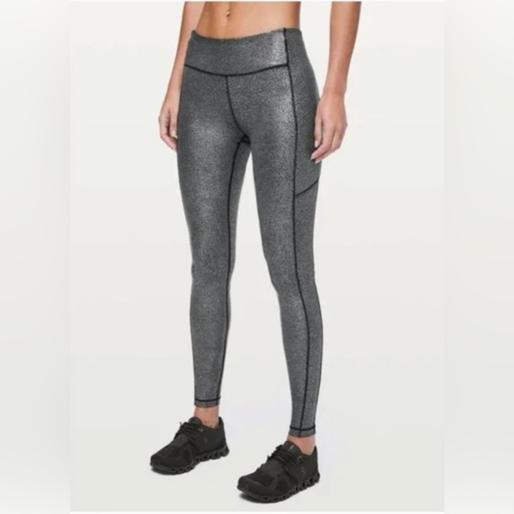 Lululemon Speed Up Tight *Foil 28" Luminosity Foil Print Black Silver Sz 6
